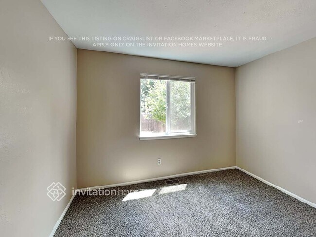 Building Photo - 17772 E Bethany Dr