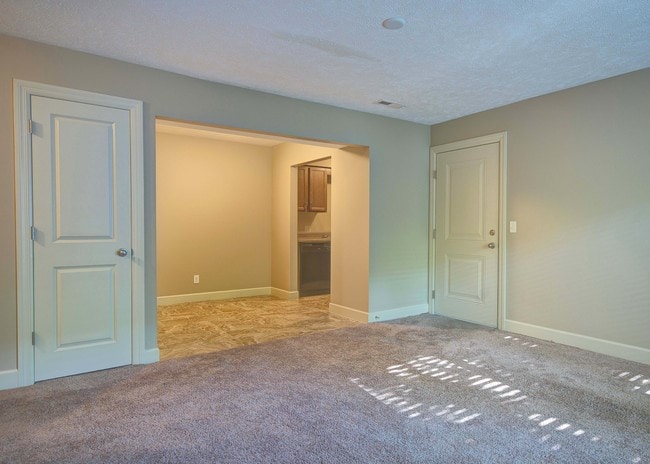 Building Photo - Auburn