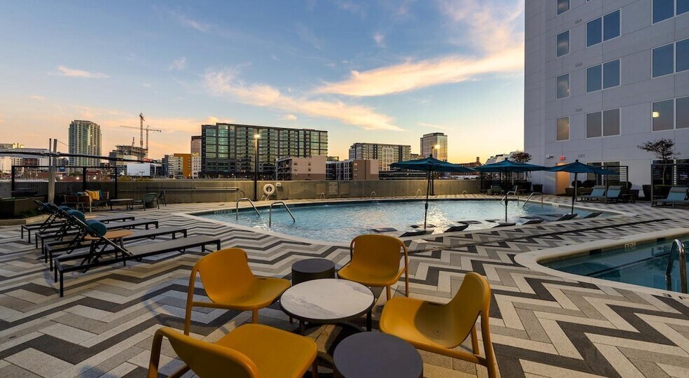 Building Photo - 1801 Patterson St