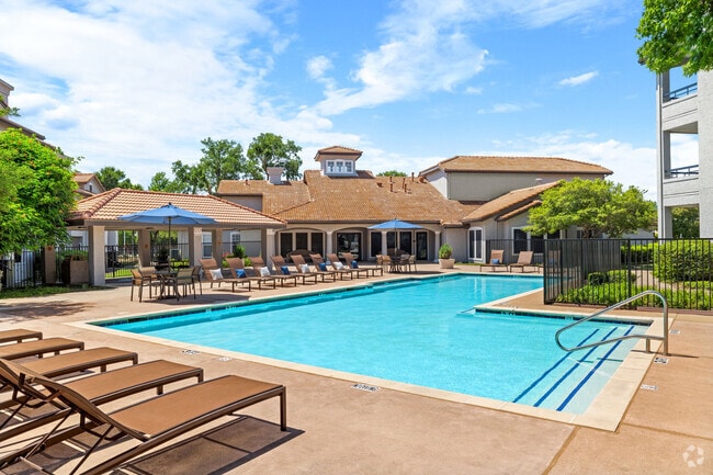 Building Photo - Rancho Palisades