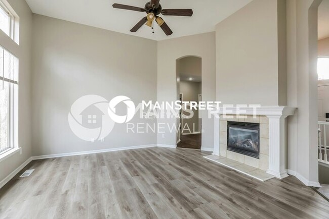 Building Photo - 5 Bedroom Pet-Friendly Home in Kansas City...
