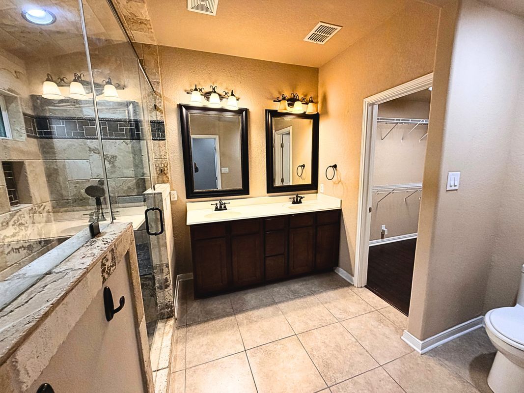 Building Photo - 5627 Cypress Dawn