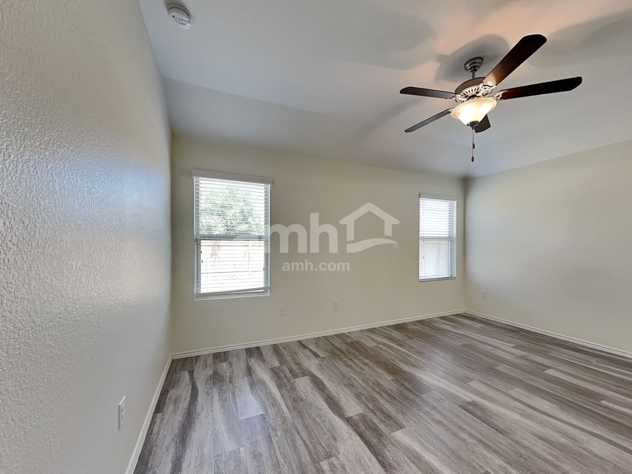 Building Photo - 5900 Bell Tower Ln