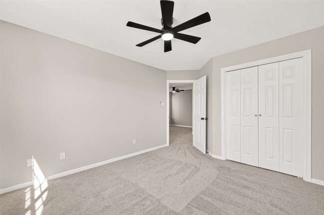 Building Photo - 4906 Pleasure Lake Ln