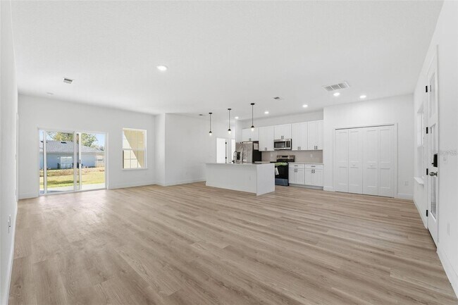 Building Photo - 4572 SW 149th St