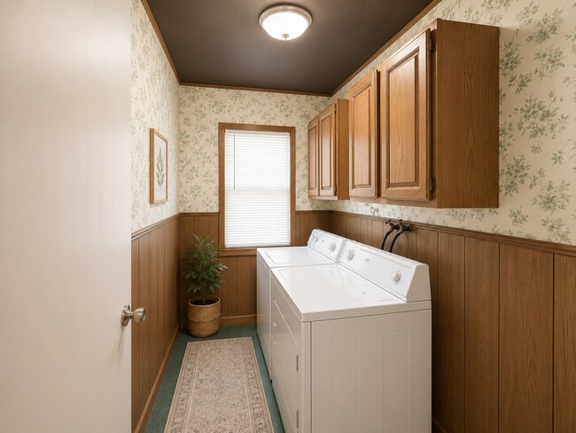 Building Photo - Crestmoor