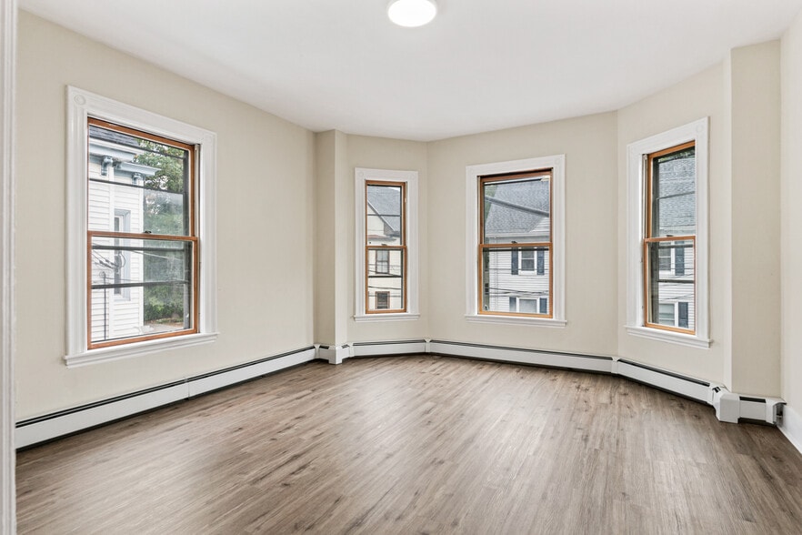 Building Photo - 27 Frederic St