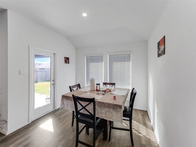 Building Photo - 40519 Crisp Beech St