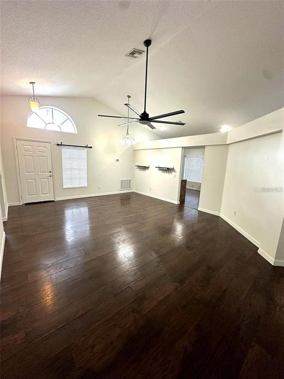 Building Photo - 19310 Weedon Ct