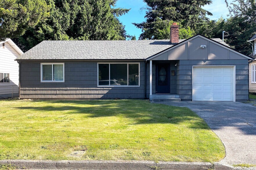 Primary Photo - 419 7th Ave NE