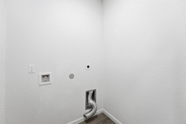 Building Photo - 319 N Carolina St