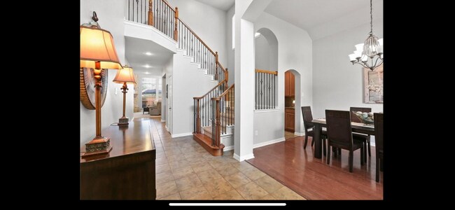 Building Photo - 961 Noble Ave