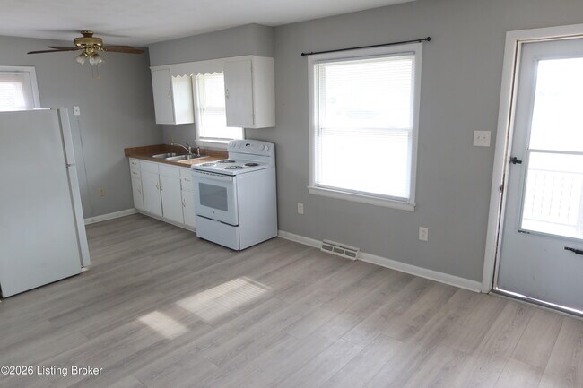 Building Photo - 4920 KY-1638