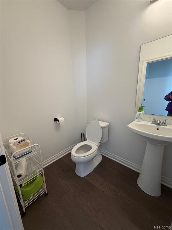 Building Photo - 51360 Whispering Rdg Dr