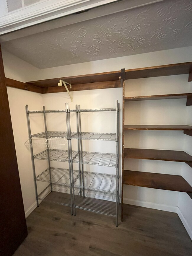Building Photo - 44710 Beechwood Ct