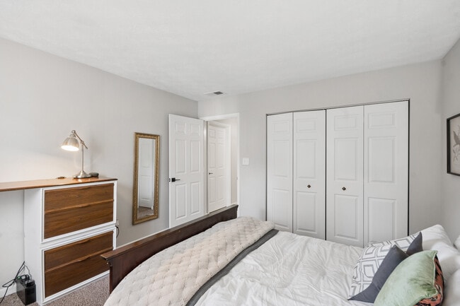 Building Photo - 1150 Collier Rd NW