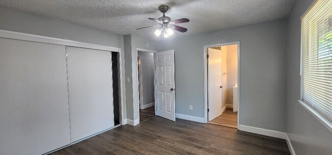 Building Photo - Completely Renovated 3 Bedroom 2 Full Bath...