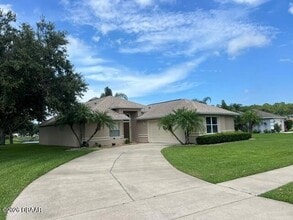 Building Photo - 1688 Arash Cir