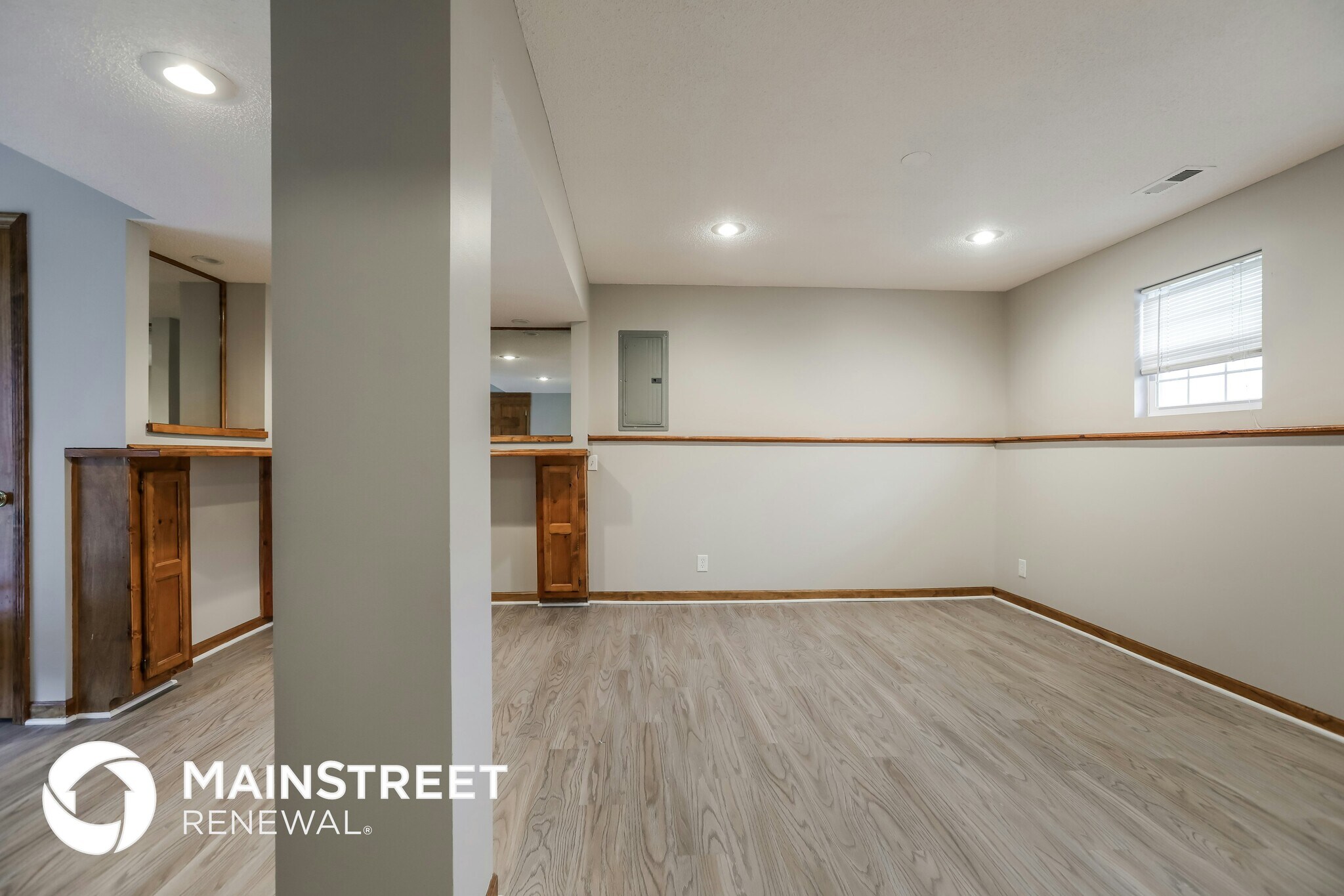 Building Photo - 1702 Briarwood Ln