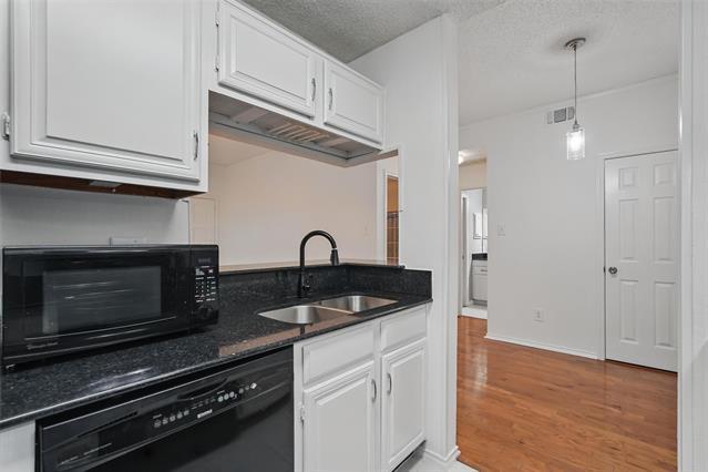 Building Photo - 6208 Oram St