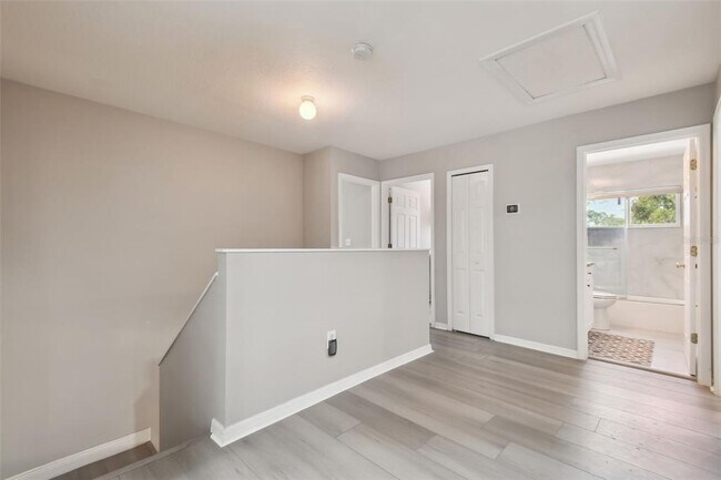 Building Photo - 19426 Sandy Springs Cir