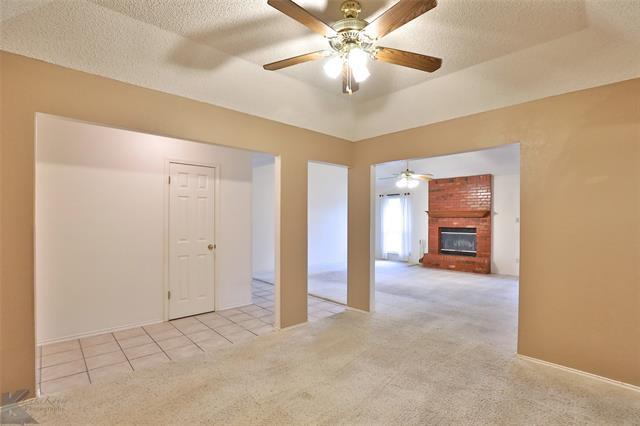 Building Photo - 2965 Red Oak Cir