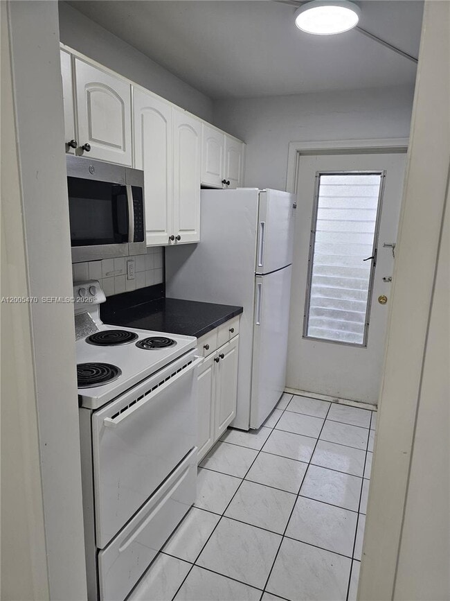 Building Photo - 1719 Wiley St