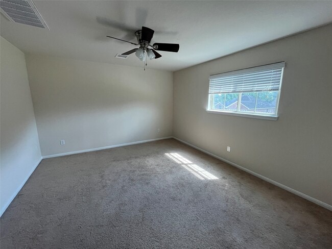 Building Photo - 608 Rosewood St