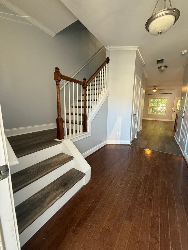 Building Photo - Townehome in Acworth
