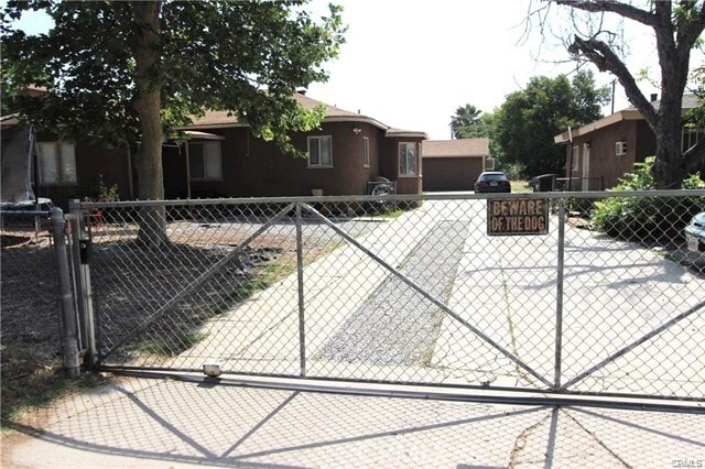 Building Photo - 6951 Garden Dr