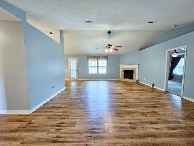 Building Photo - 5168 Whitehurst Ln