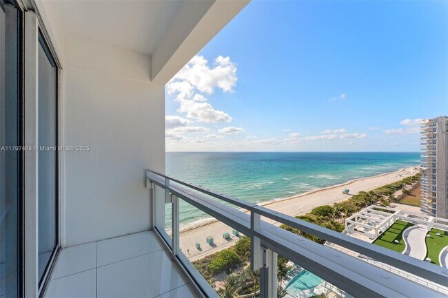 Building Photo - 6801 Collins Ave