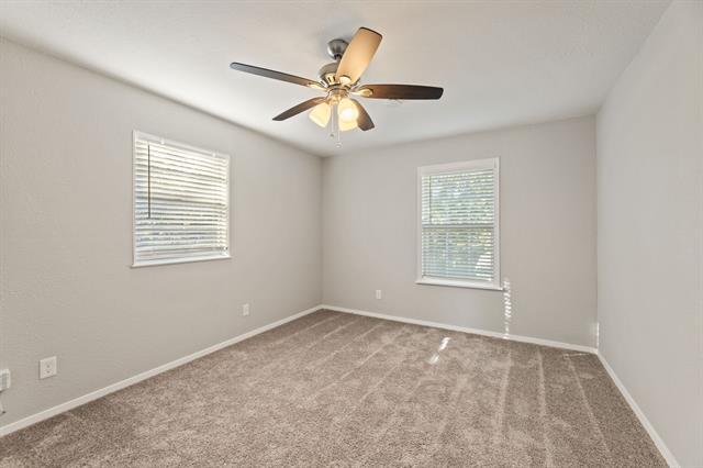 Building Photo - 8009 Northbrook Dr