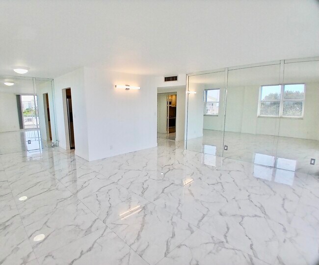 Building Photo - 101 Briny Ave