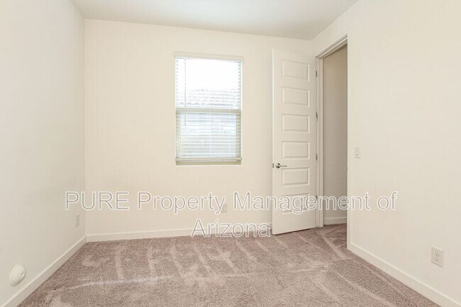 Building Photo - 12431 W Via Caballo Blanco