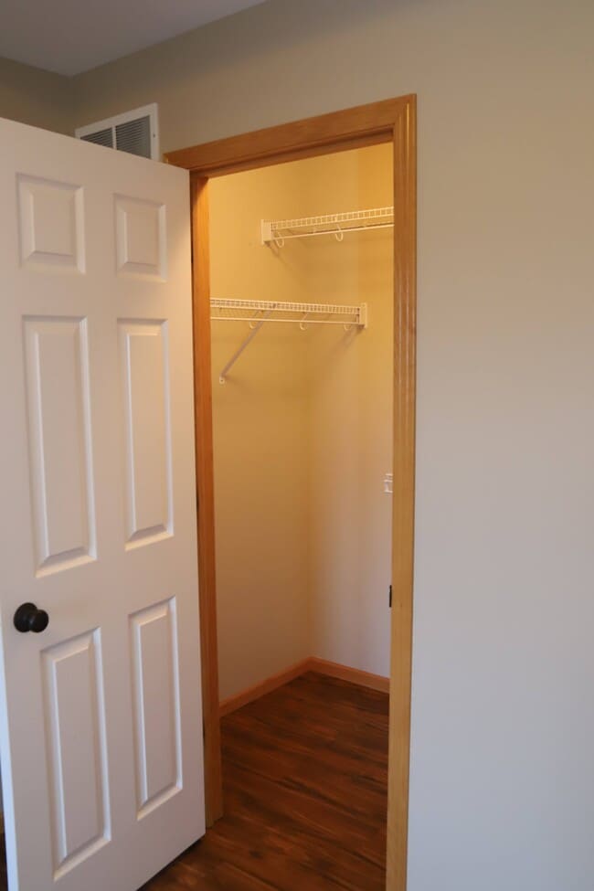 Building Photo - 1160 Winchester Ln