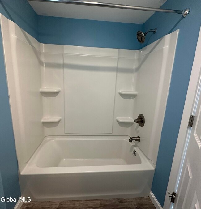 Building Photo - 61 Beekman St