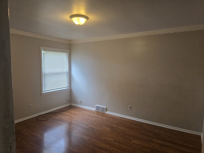 Building Photo - 24955 Westmoreland Dr