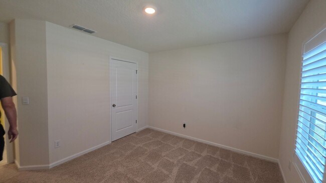 Building Photo - New Home in Sawmill Creek 3 Bedroom 3 Bath home with Office/Den and Screened Patio