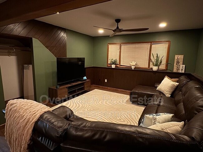 Building Photo - 9532 Dundas Cir