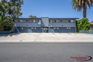 Building Photo - 821 N Eucalyptus