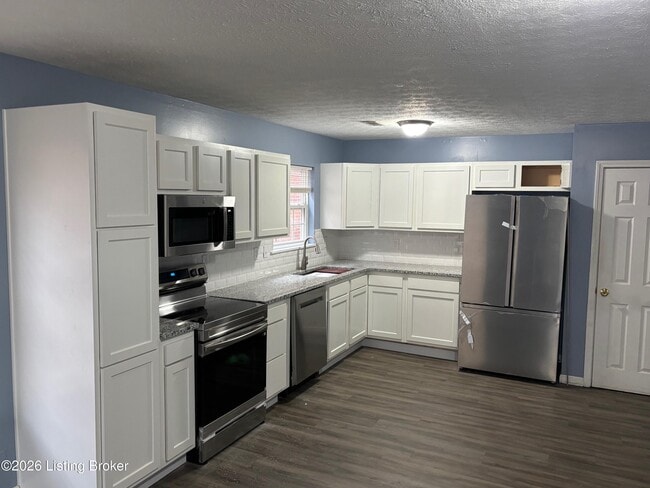 Building Photo - 2122 W Jefferson St