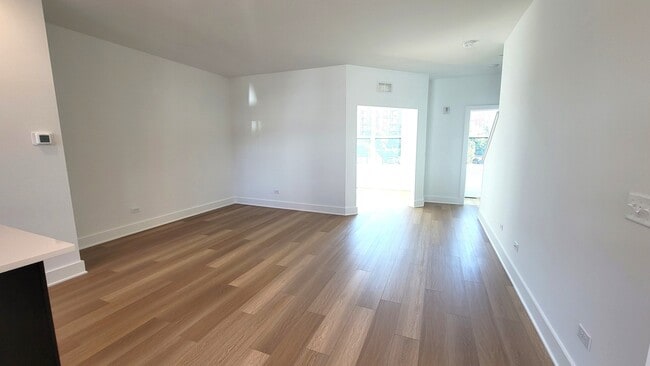 Building Photo - 8377 Mulberry Ave