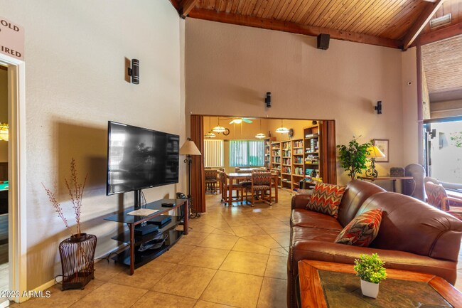 Building Photo - 7436 E Chaparral Rd