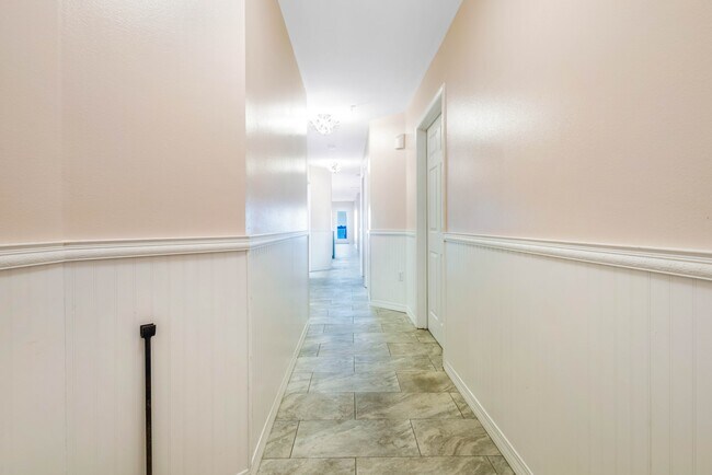 Building Photo - 1409 US-98