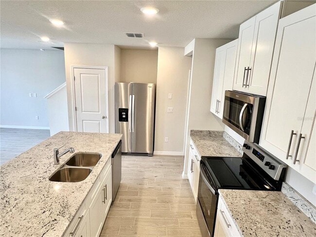 Building Photo - 32441 Limitless Pl