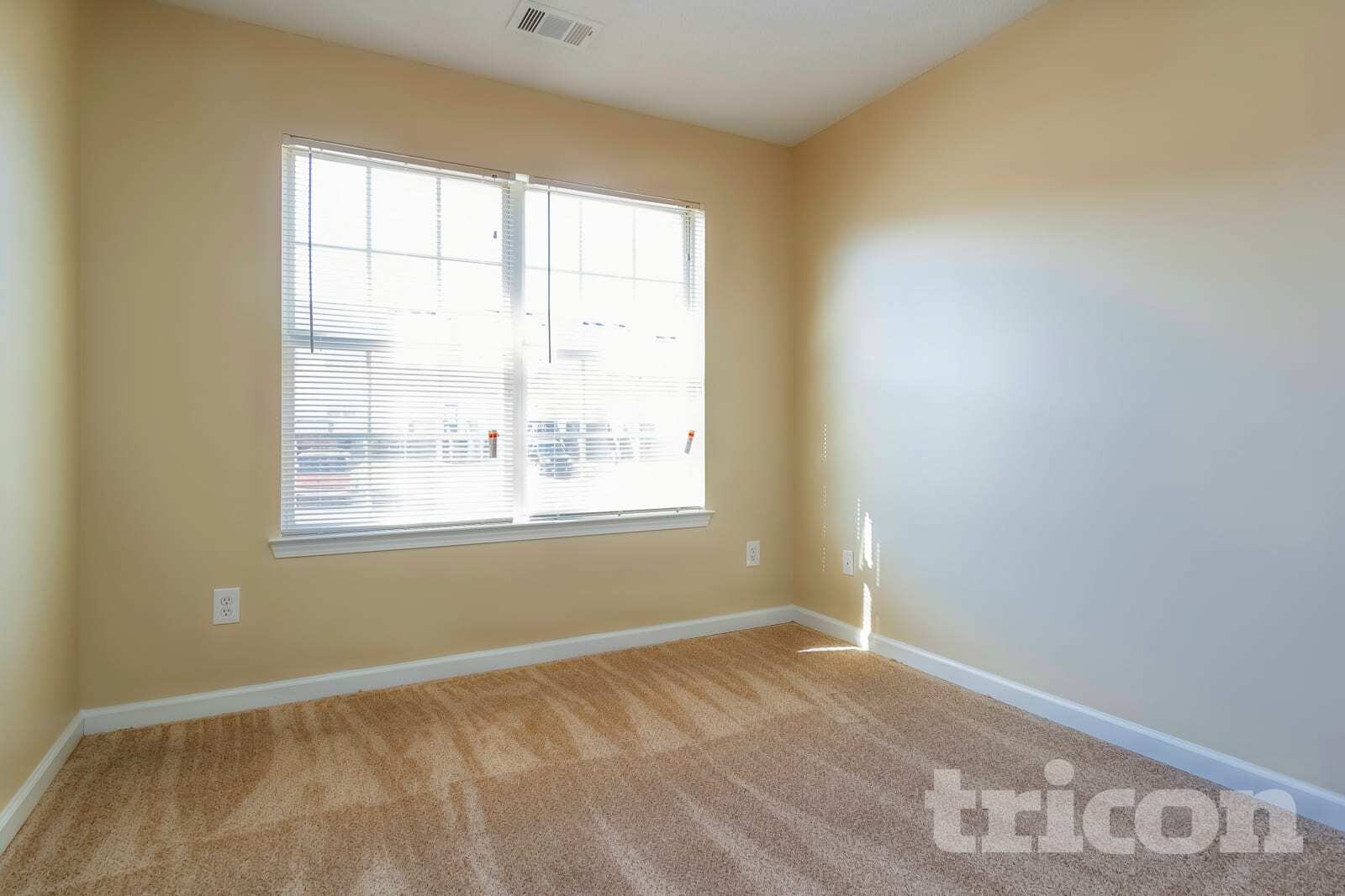 Building Photo - 128 Hawkeye Ln NW