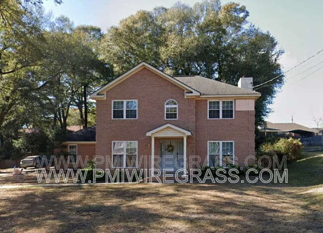 Building Photo - 110 Chapelwood Dr