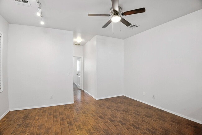 Building Photo - 4212 E Jasper Dr