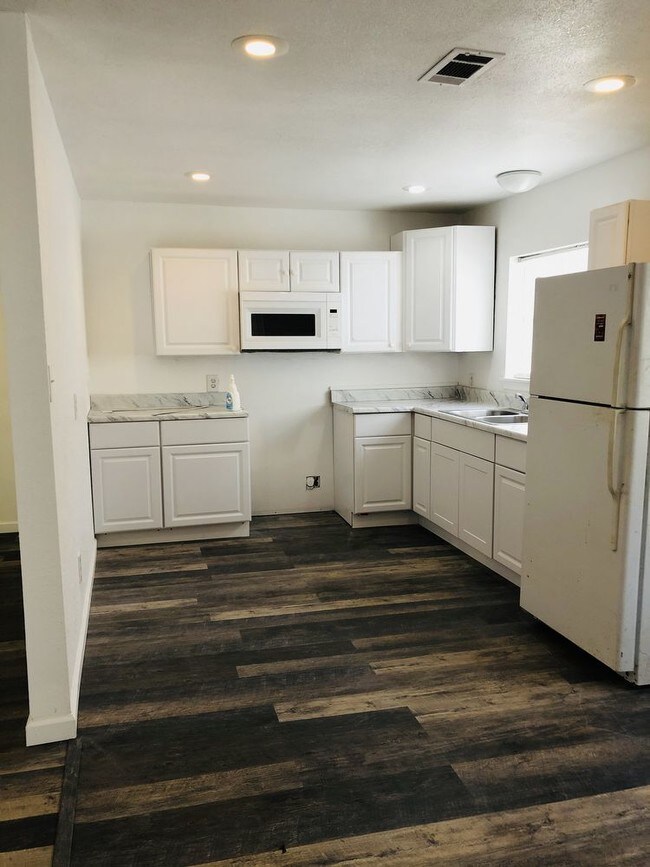 3/1 in Orange Orangefield School District 2993 Ledoux Rd Orange TX